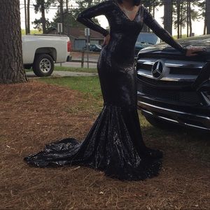 Black sequin prom dress !!